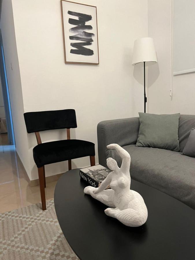 Demetra 1 Bdr Down Town Nicosia By Platform 357公寓 外观 照片